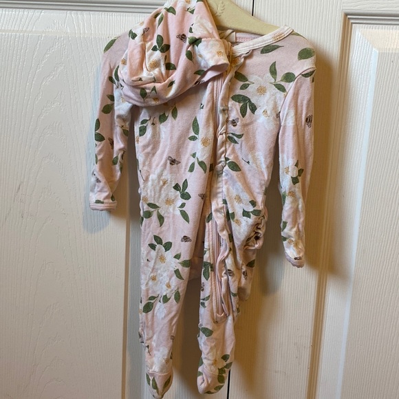 Angel Dear x Spearmint Love Footie - Picture 1 of 2